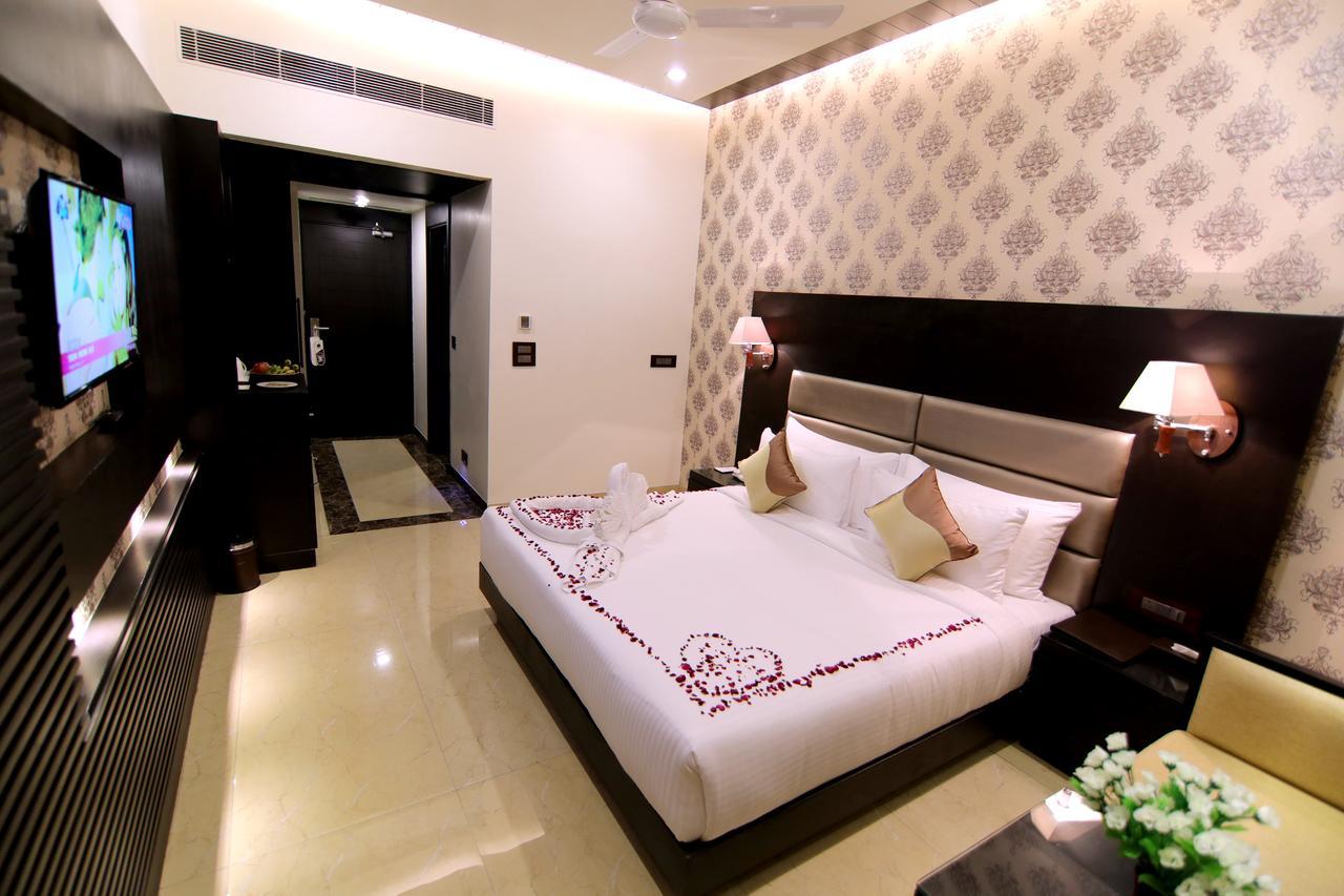 Hotel Grand Orchid Haridwar Bagian luar foto