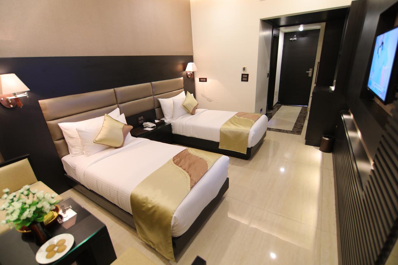 Hotel Grand Orchid Haridwar Bagian luar foto